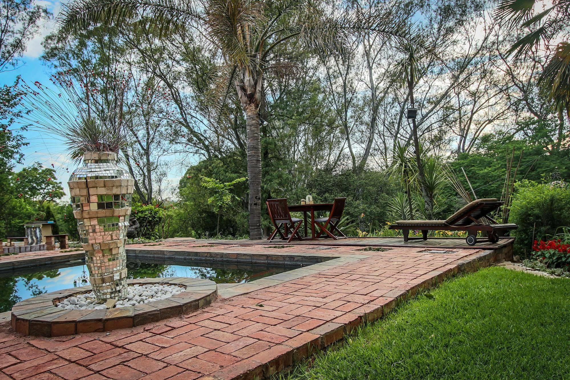 Twin Waters Guest House Randburg Екстер'єр фото